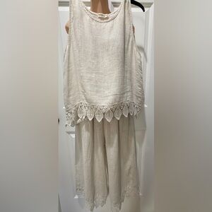 Sleeveless Cream Crochet-Hem Linen Blend Tank Top and capri pants Italian lace m